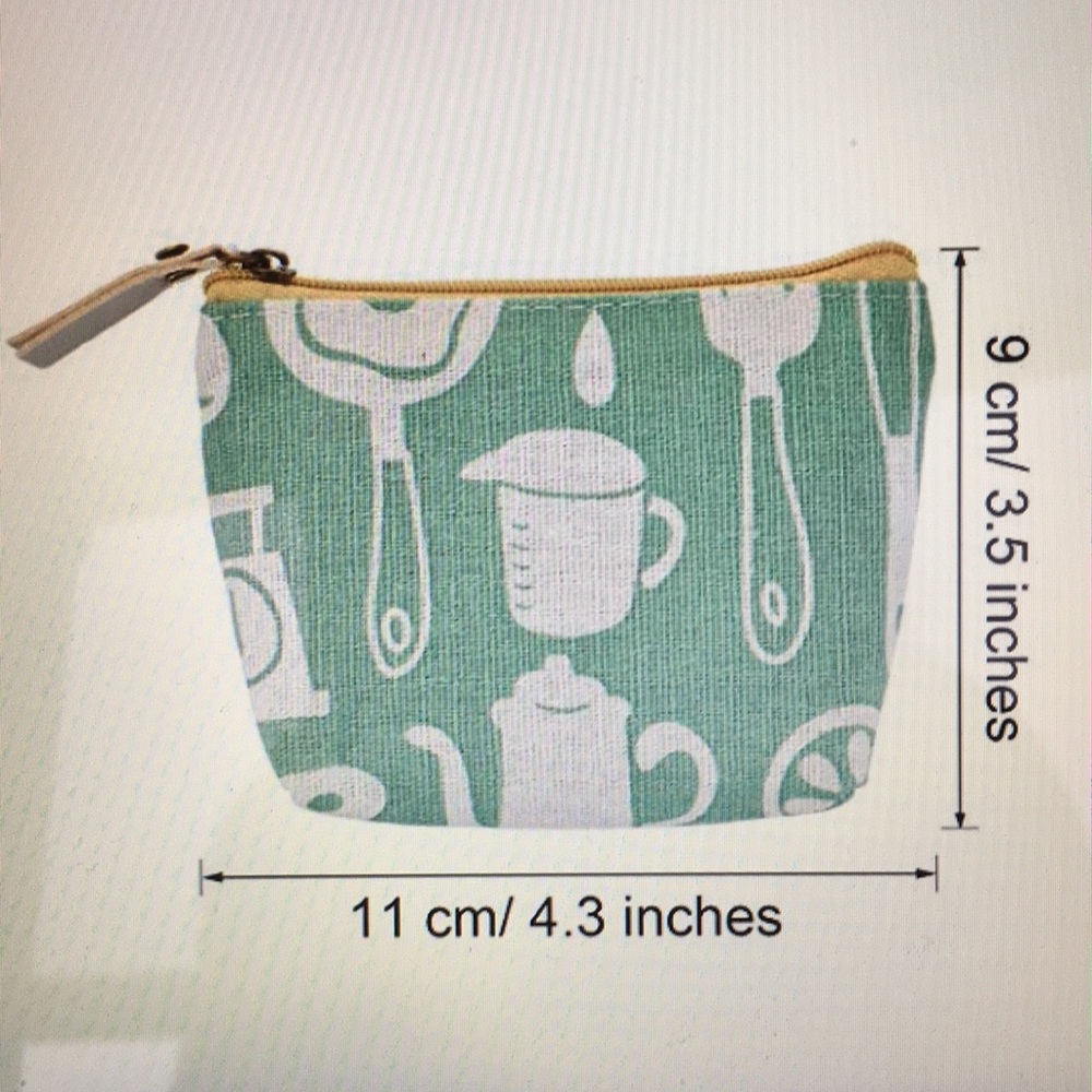 Jewelry pouch NIB. Zipper top. Great stocking idea
